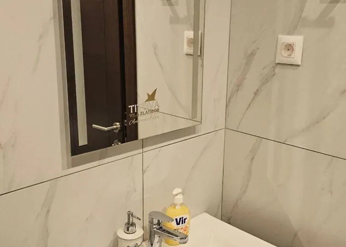 아파트 Kareen Titova 즐라티보